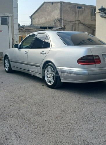 Mercedes E 220 2000, 455,000 km - 2.2 l - Bakı