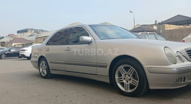 Mercedes E 220 2000, 455,000 km - 2.2 l - Bakı