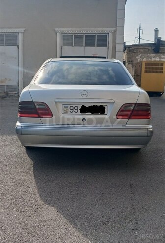 Mercedes E 220 2000, 455,000 km - 2.2 l - Bakı