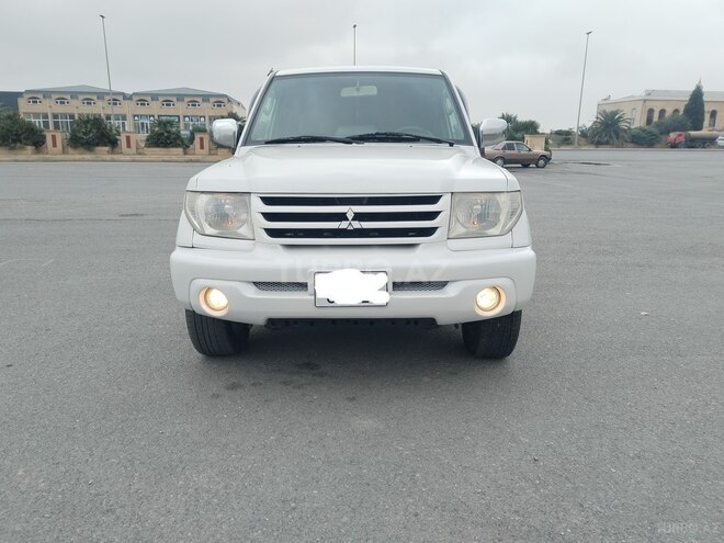 Mitsubishi Pajero io 2001, 275,433 km - 2.0 л - Gəncə