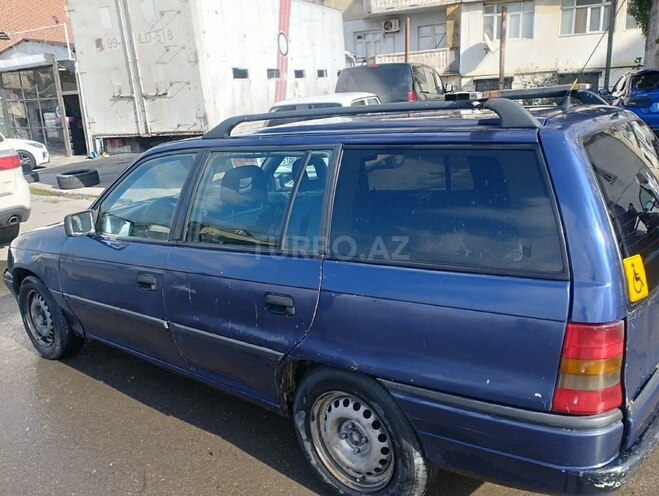 Opel Astra 1996, 241,000 km - 1.6 l - Bakı