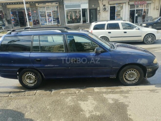 Opel Astra 1996, 241,000 km - 1.6 l - Bakı