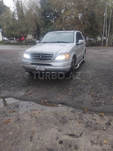 Mercedes ML 320 1999, 365,000 km - 3.2 l - Masallı