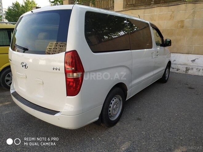 Hyundai H-1 2010, 395,000 km - 2.5 л - Bakı