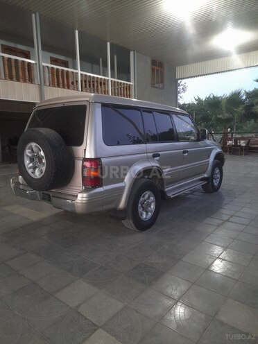 Mitsubishi Pajero 1992, 285,544 km - 2.5 l - Sabirabad