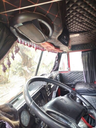 KamAz 55111 1982, 457,000 km - 11.0 l - Qəbələ