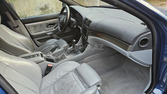 BMW 530 2001, 300,000 km - 3.0 л - Balakən