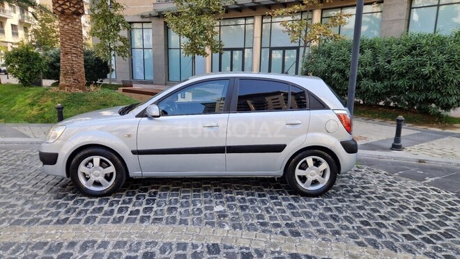 Kia Rio 2006, 290,000 km - 1.5 l - Bakı