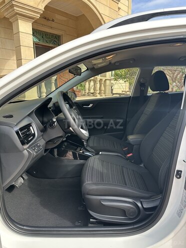 Kia Stonic 2023, 60,000 km - 1.4 l - Bakı
