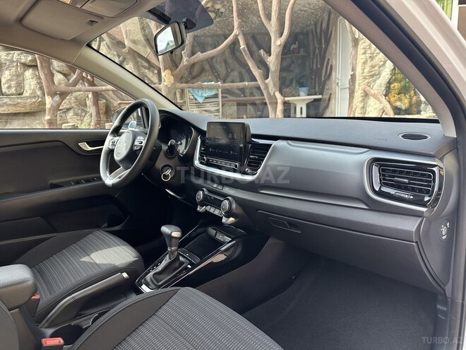Kia Stonic 2023, 60,000 km - 1.4 l - Bakı