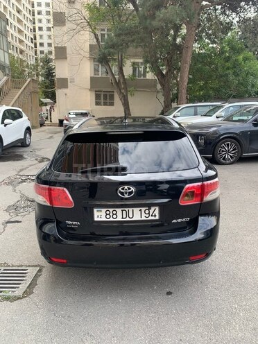Toyota Avensis 2009, 239,500 km - 2.2 l - Bakı