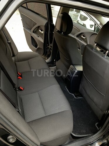 Toyota Avensis 2009, 239,500 km - 2.2 l - Bakı