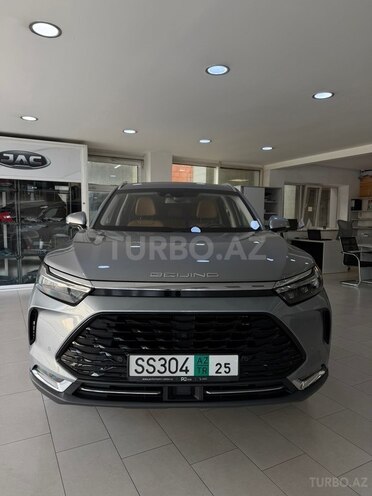 Baic X7