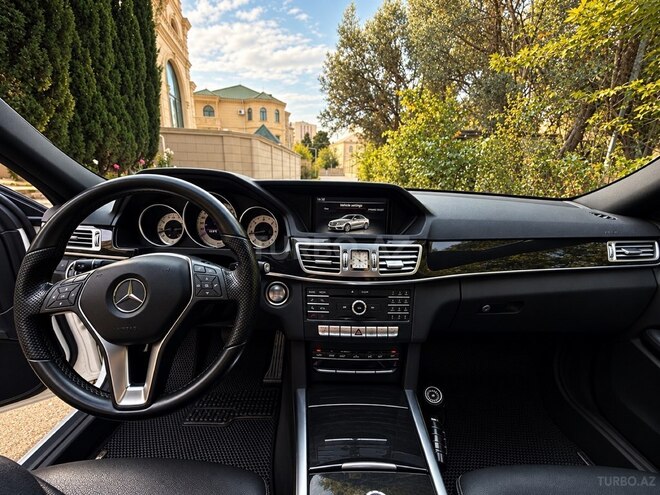 Mercedes E 250 2015, 209,000 km - 2.1 l - Bakı