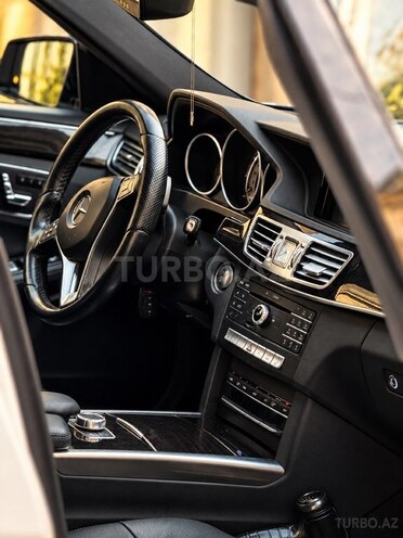 Mercedes E 250 2015, 209,000 km - 2.1 l - Bakı