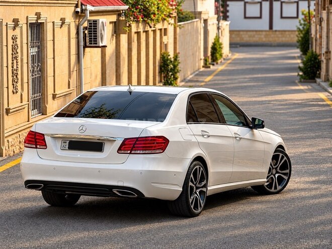 Mercedes E 250 2015, 209,000 km - 2.1 l - Bakı