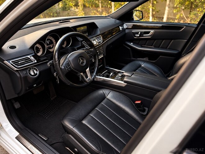 Mercedes E 250 2015, 209,000 km - 2.1 l - Bakı