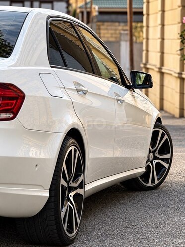 Mercedes E 250 2015, 209,000 km - 2.1 l - Bakı