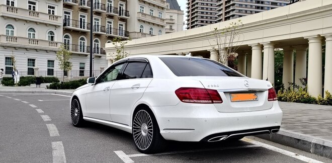 Mercedes E 250 2014, 245,000 km - 2.1 л - Bakı