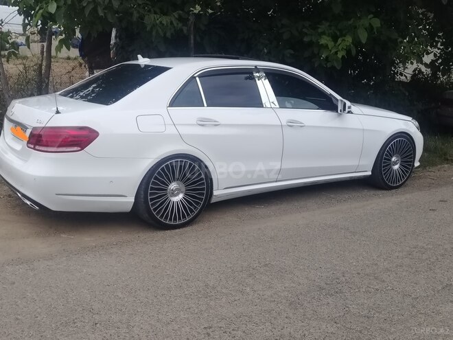 Mercedes E 250 2014, 245,000 km - 2.1 л - Bakı