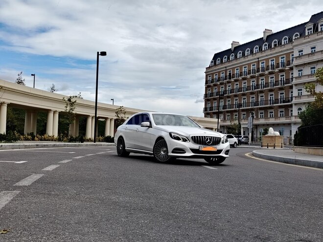 Mercedes E 250 2014, 245,000 km - 2.1 л - Bakı