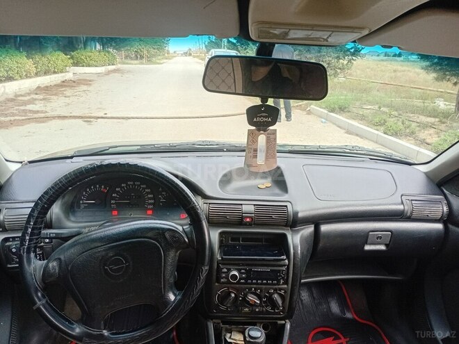 Opel Astra 1996, 246,700 km - 1.6 l - Bakı