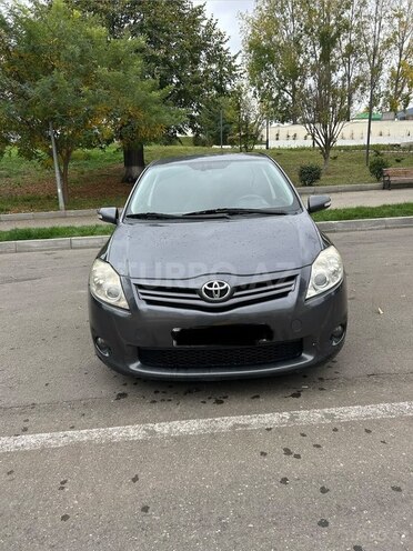 Toyota Auris 2010, 256,000 km - 1.4 l - Ağcabədi