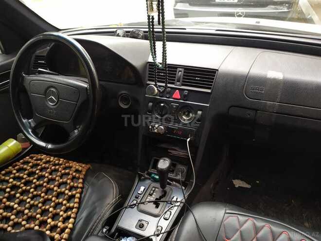 Mercedes C 220 1999, 650,000 km - 2.2 l - Sumqayıt