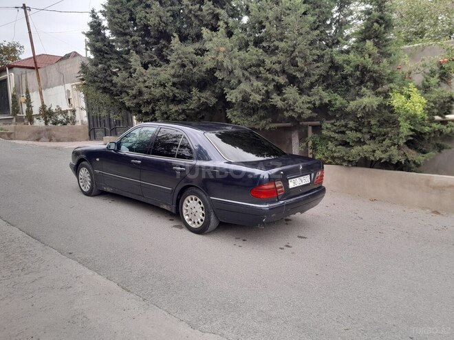 Mercedes E 220 1997, 222,220 km - 2.2 l - Bakı