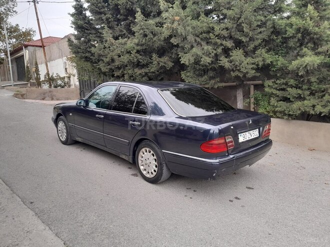 Mercedes E 220 1997, 222,220 km - 2.2 l - Bakı