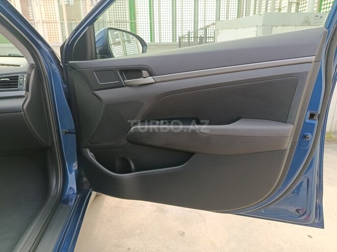 Hyundai Elantra 2016, 204,387 km - 2.0 l - Bakı