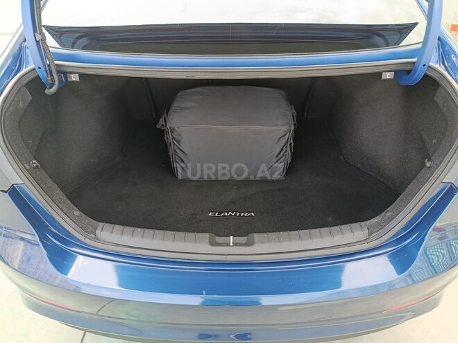 Hyundai Elantra 2016, 204,387 km - 2.0 l - Bakı