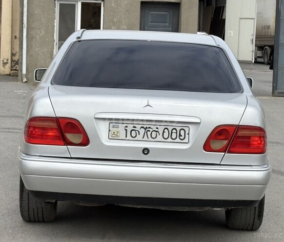 Mercedes E 230 1996, 245,000 km - 2.3 l - Bakı