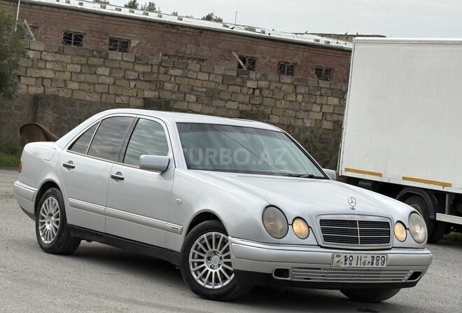 Mercedes E 230 1996, 245,000 km - 2.3 l - Bakı