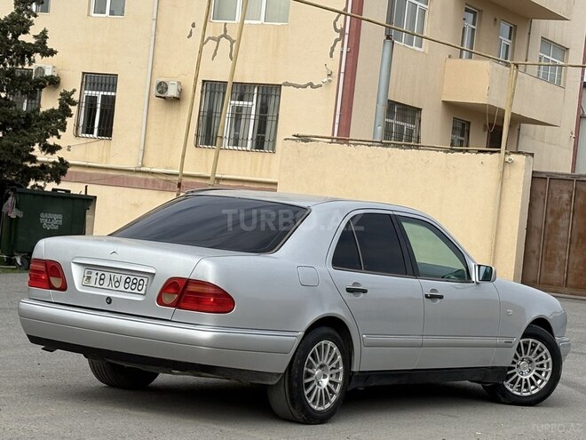 Mercedes E 230 1996, 245,000 km - 2.3 l - Bakı
