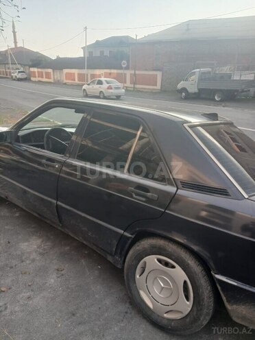 Mercedes 190 1990, 385,214 km - 1.8 l - Zaqatala