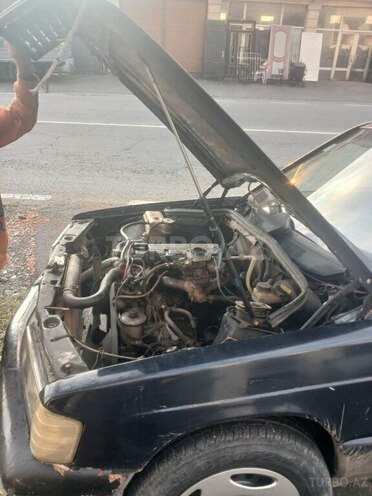 Mercedes 190 1990, 385,214 km - 1.8 l - Zaqatala