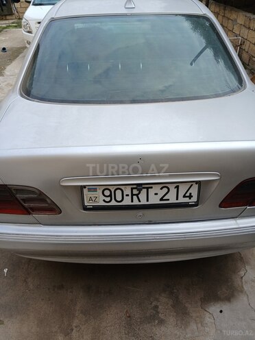 Mercedes E 220 1999, 927,816 km - 2.2 l - Bakı