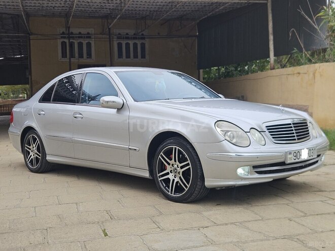 Mercedes E 240 2004, 303,322 km - 2.6 l - Salyan