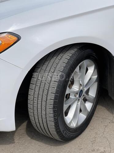 Ford Fusion (North America) 2019, 241,402 km - 2.0 л - Gəncə