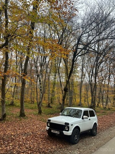 LADA (VAZ) Niva 2015, 143,000 km - 1.7 л - Qusar