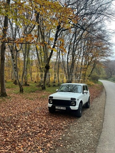 LADA (VAZ) Niva 2015, 143,000 km - 1.7 л - Qusar