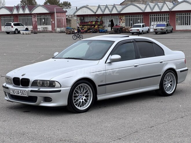BMW 525 2001, 301,500 km - 2.5 л - Bakı
