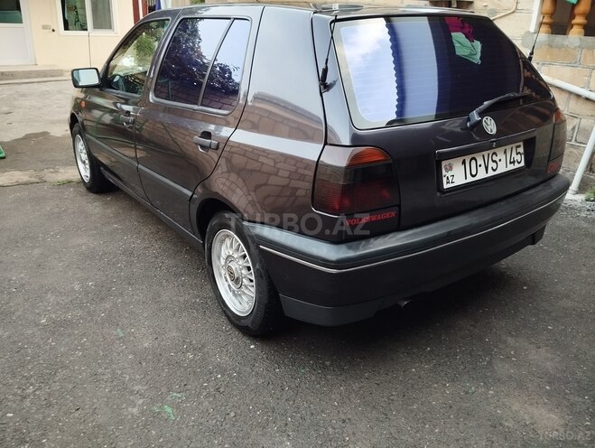 Volkswagen Golf 1993, 221,750 km - 1.8 l - Bakı