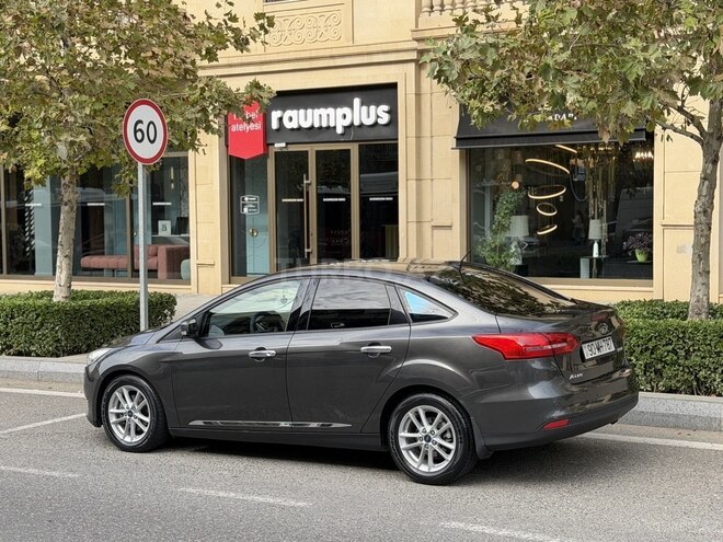 Ford Focus 2016, 124,000 km - 1.6 л - Bakı