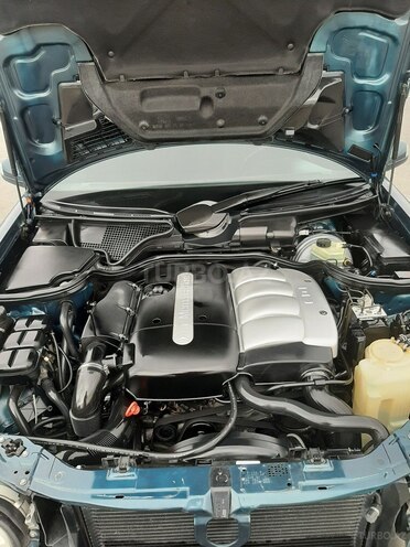 Mercedes E 220 1999, 290,000 km - 2.2 l - Bakı