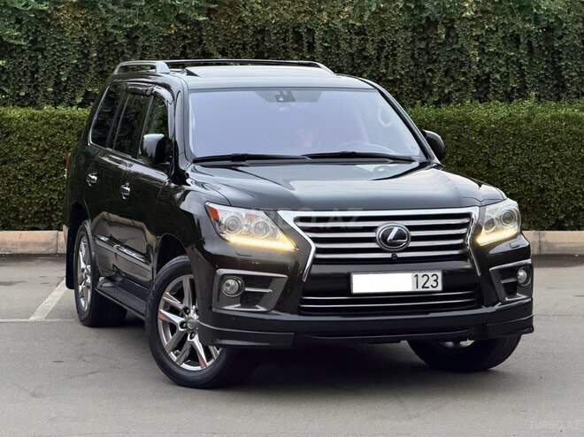 Lexus LX 570 2014, 81,000 km - 5.7 l - Gəncə