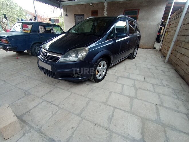 Opel Zafira 2006, 330,000 km - 1.6 л - Şirvan