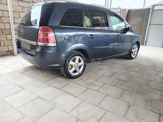 Opel Zafira 2006, 330,000 km - 1.6 л - Şirvan
