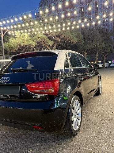 Audi A1 2014, 95,000 km - 1.4 л - Bakı